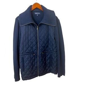 JONES NEW YORK LADYS JACKET WITH DRAW STRING AND ZIPPER FRONT. TWO POCKETS.